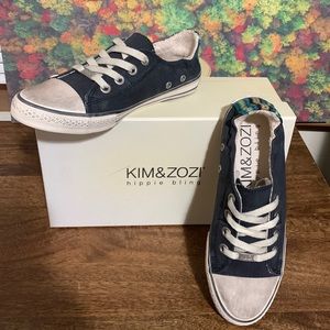 KIM&ZOZI HIPPIE BLING LACE UP SNEAKERS NAVY  SIZE 7 NEW NO BOX